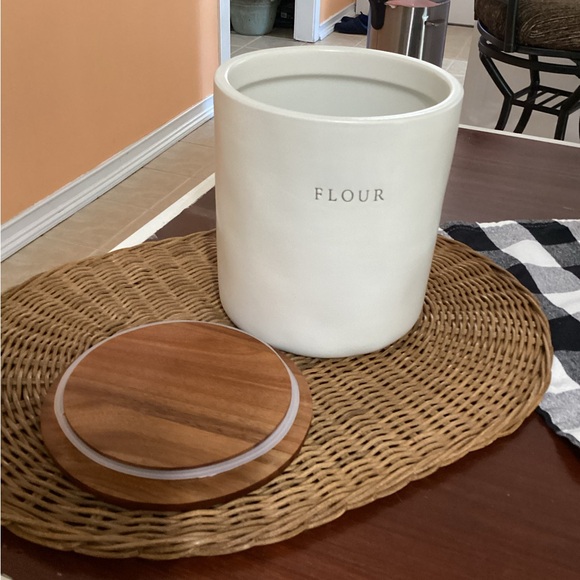 128 oz Stoneware Flour canister with wood lid. Hearth and Hand with Magnolia - Picture 3 of 6
